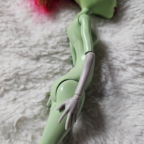 2012 Mattel Monster High Venus McFlytrap Between Classes Doll Missing Parts - Picture 6 of 12